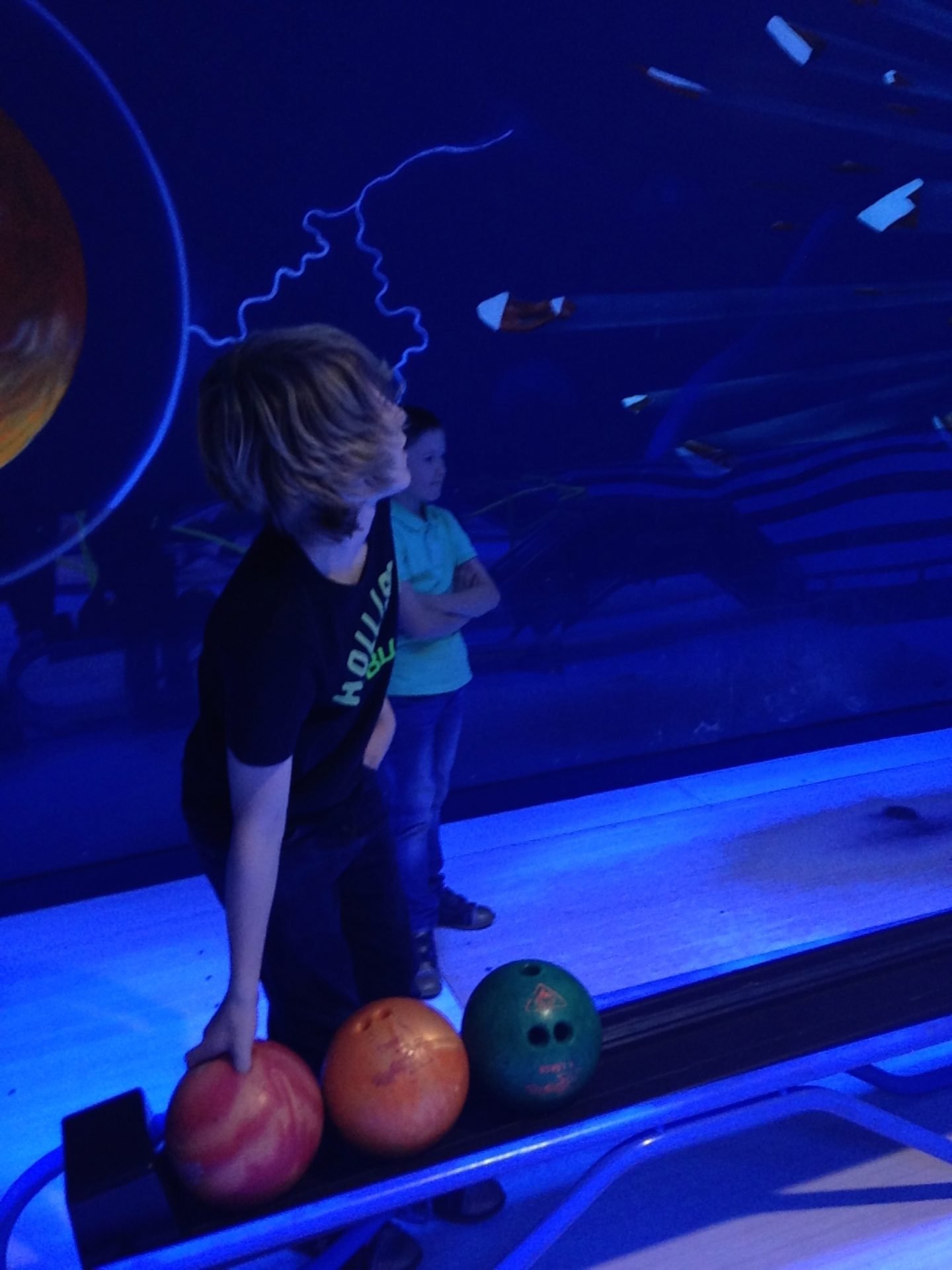 https://extraordinarychaos.com Bowling At Center Parcs
