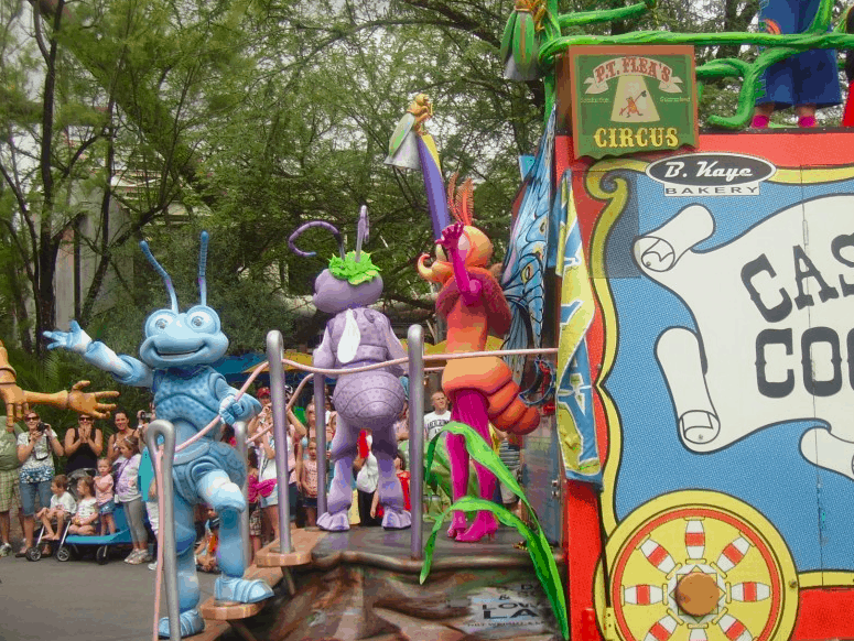 https://extraordinarychaos.com A good age to visit Disney with kids www.extraordinarychaos.com