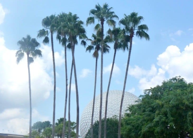 Things To Do At Epcot With Teens and the Epcot Globe www.extraordinarychaos.com