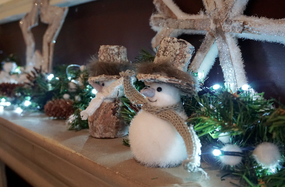Festive Fireplace Inspiration Festive Fireplace Inspiration