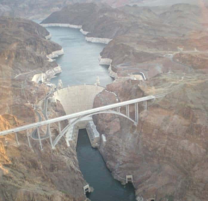 10 Things To Do In Las Vegas With Kids www.extraordinarychaos.com
