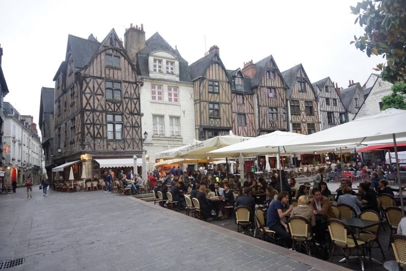 Place Plumereau in Tours, Loire Valley 11