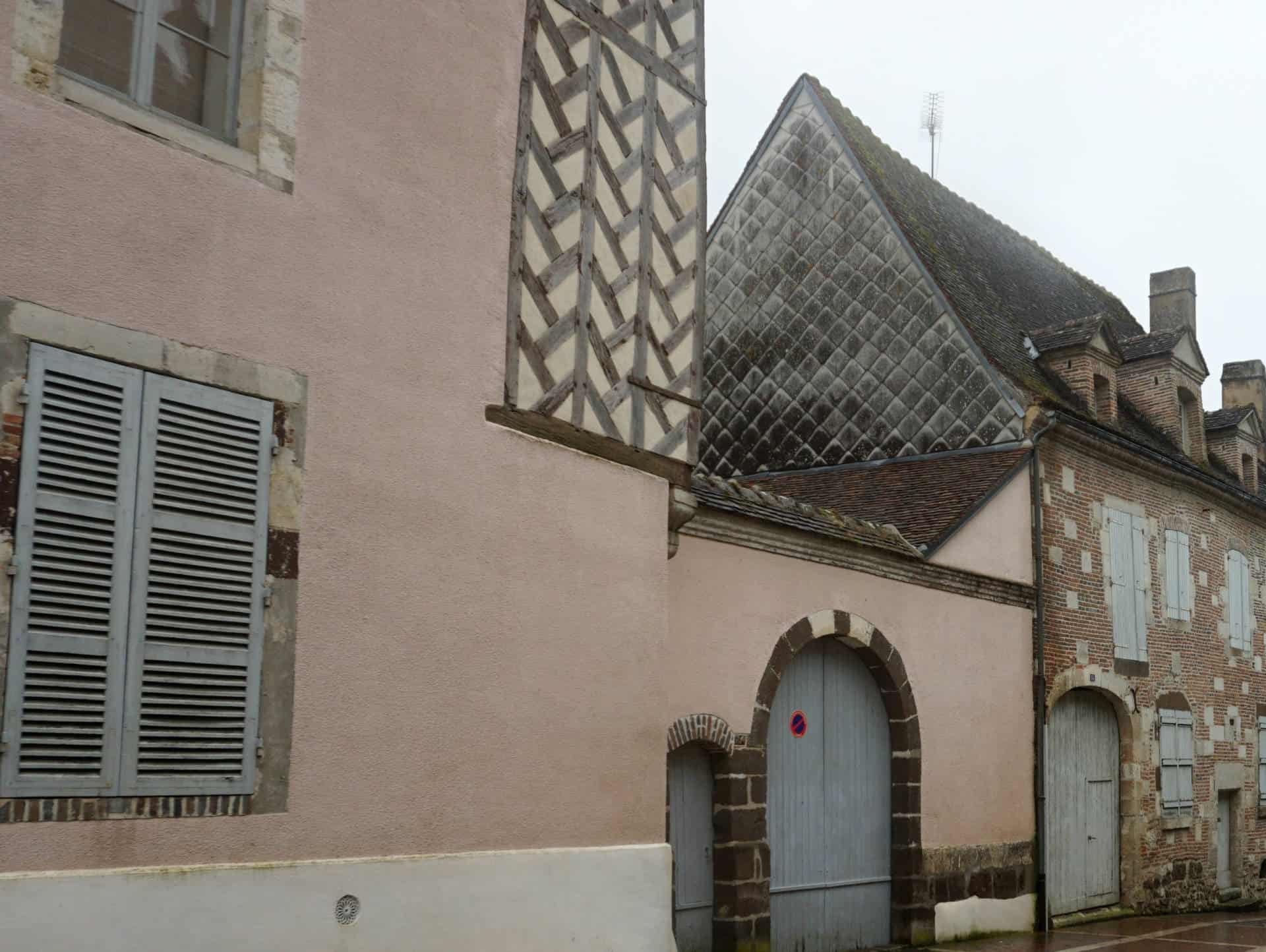 My Sunday Photo, Saint-Fargeau, A Quintessential French Village 4