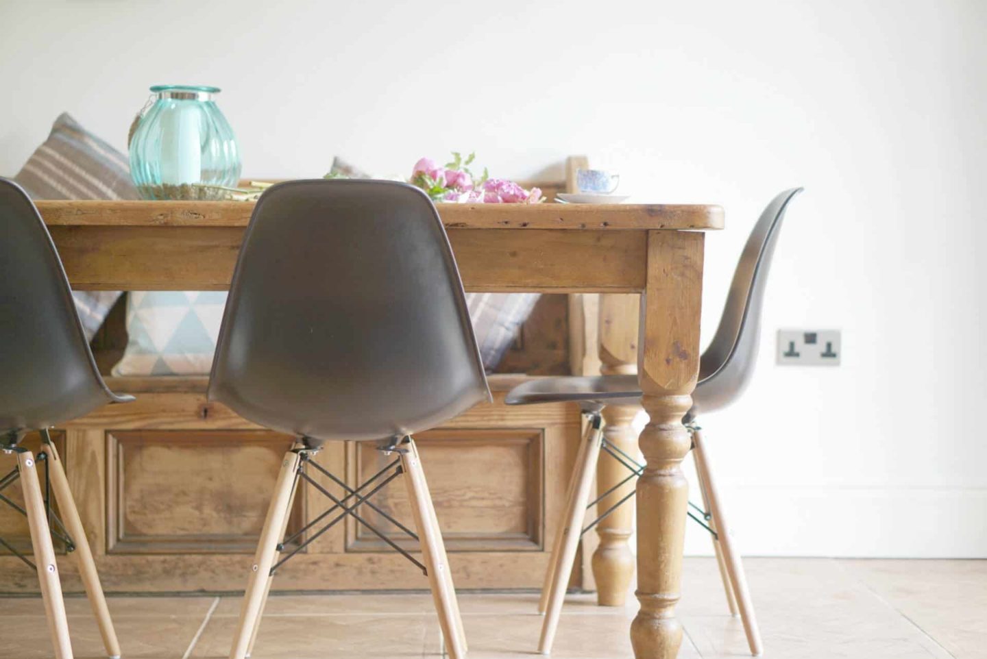 Creating A Vintage Yet Modern Dining Space
