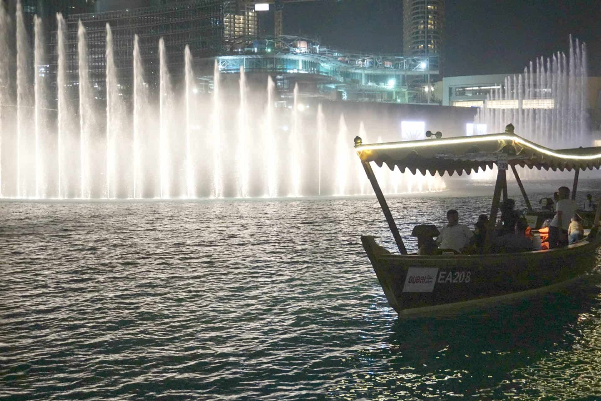 Downtown Dubai At Dusk The Best Time To See The Dubai Fountains www.extraordinarychaos.com