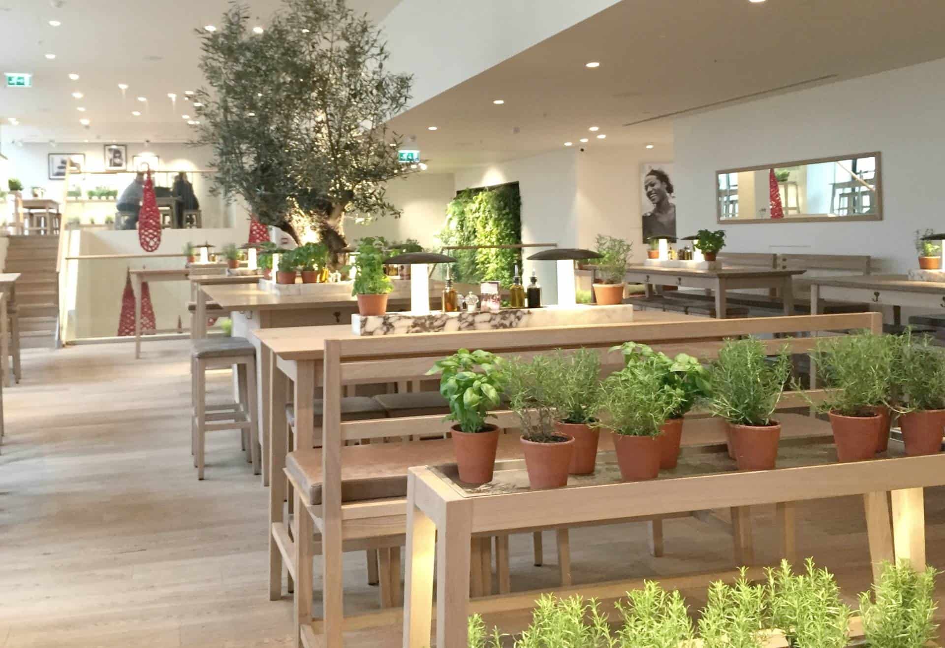 Lunch With a Difference at Vapiano Manchester