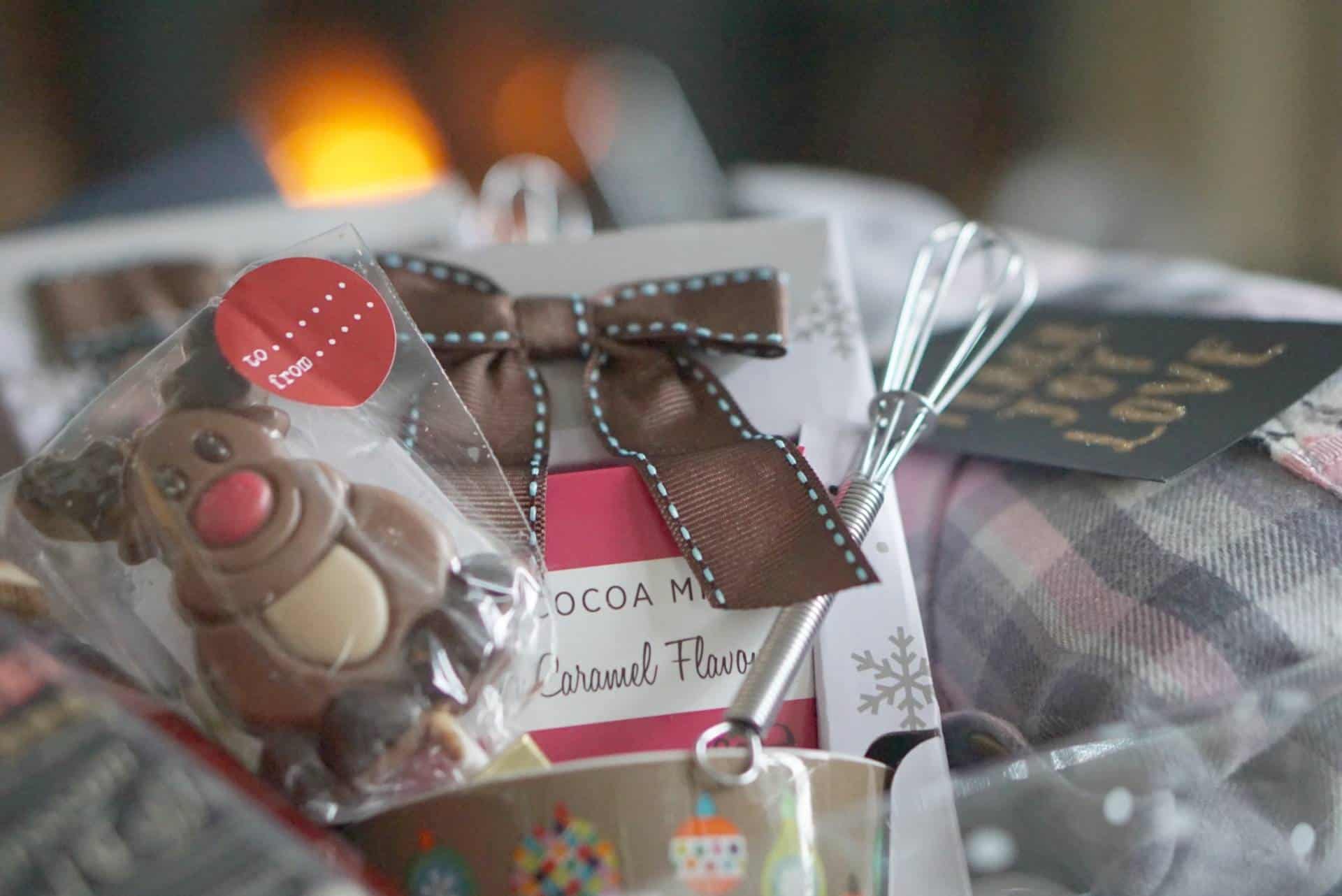 What to put in A Family Christmas Eve Box www.extraordinarychaos.com