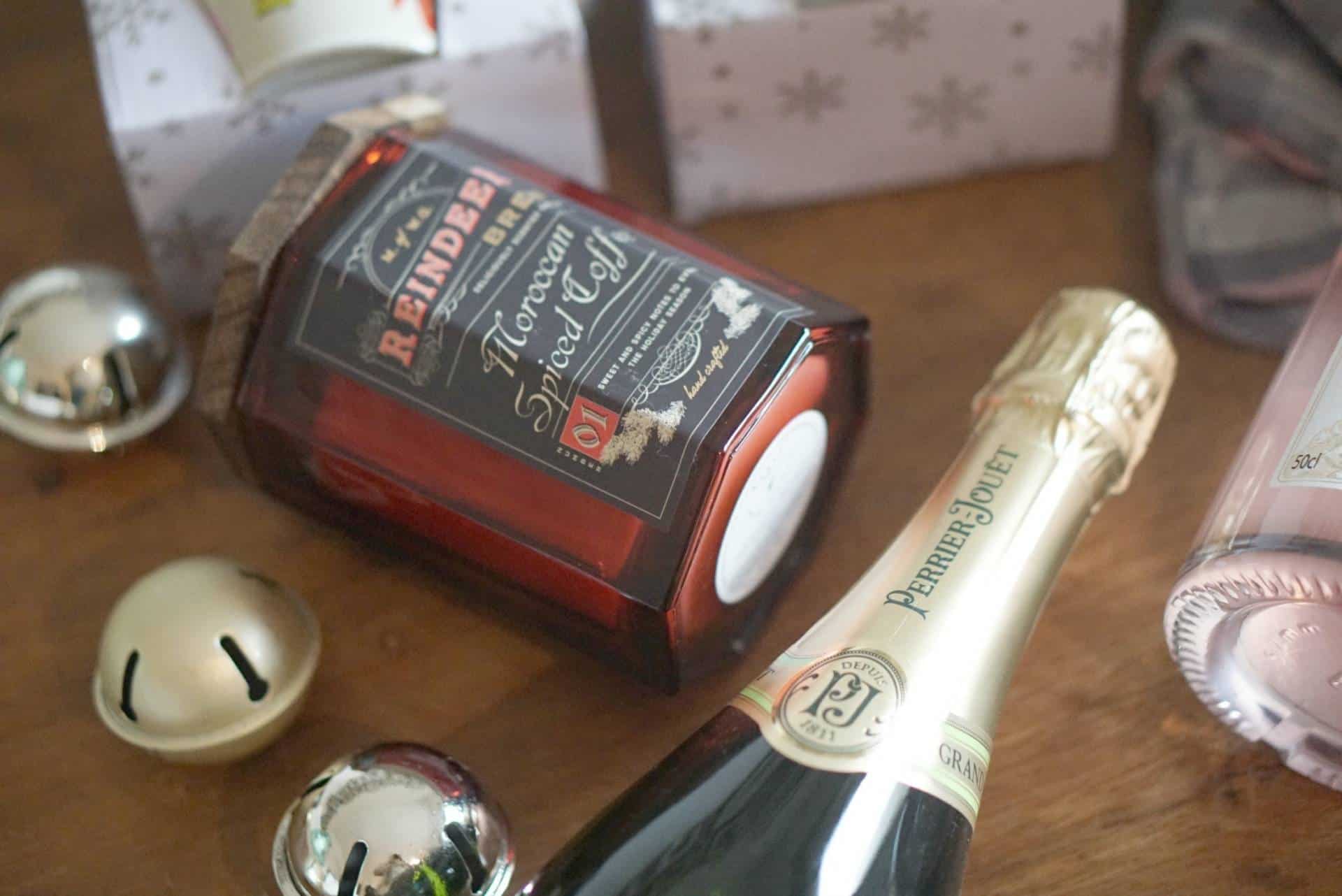 What to put in A Family Christmas Eve Box www.extraordinarychaos.com