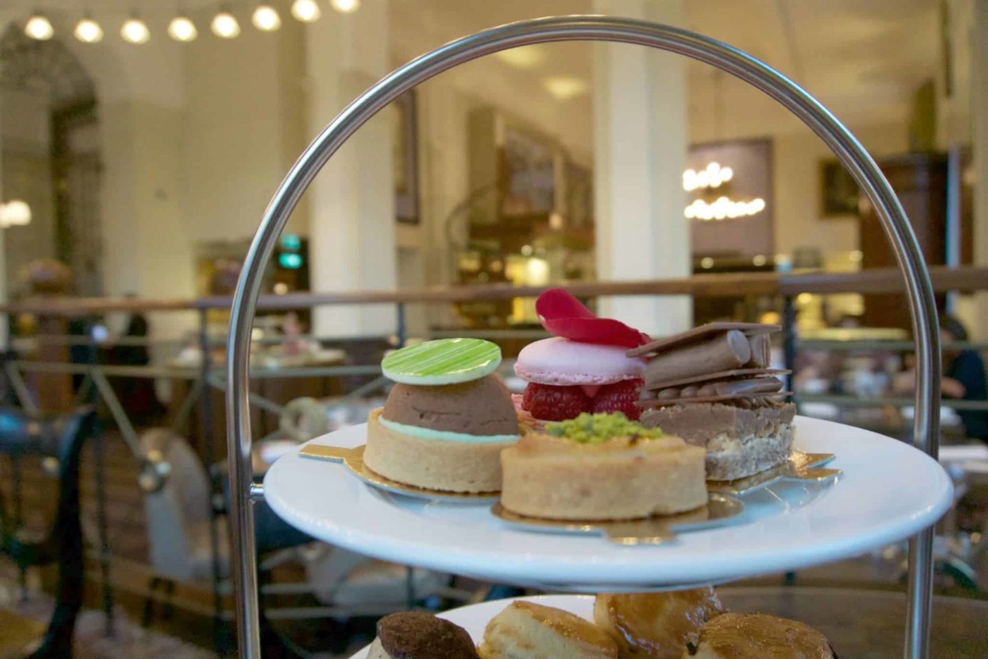 A Trip Up The Shard And Afternoon Tea At The Balcon Bar With Red Letter Days www.extraordinarychaos.com
