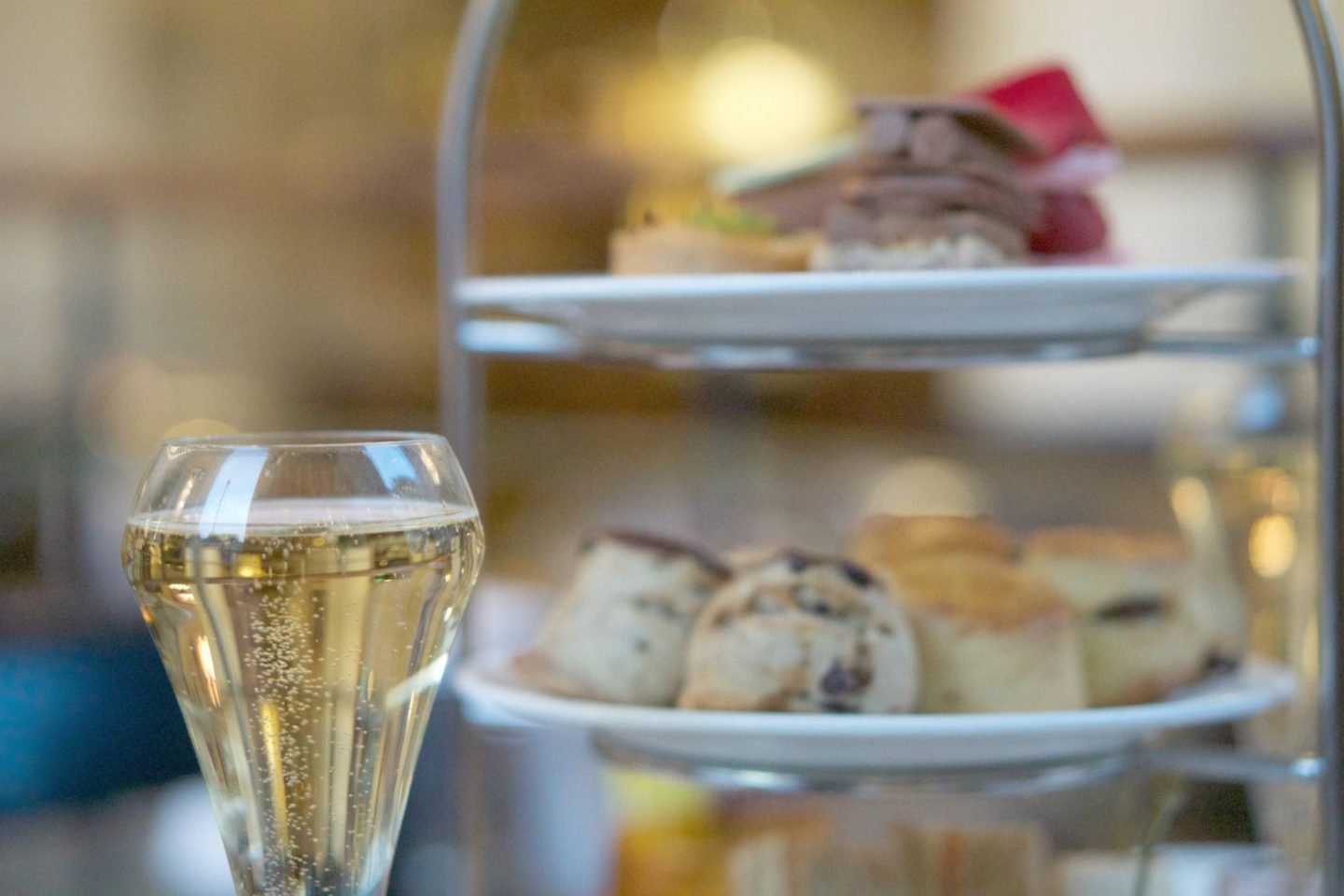 A Trip Up The Shard And Afternoon Tea At The Balcon Bar With Red Letter Days www.extraordinarychaos.com