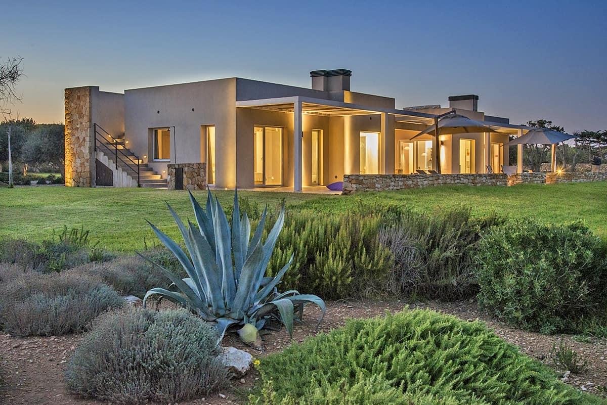 3 Swoon-Worthy Villas To Stay In Sicily