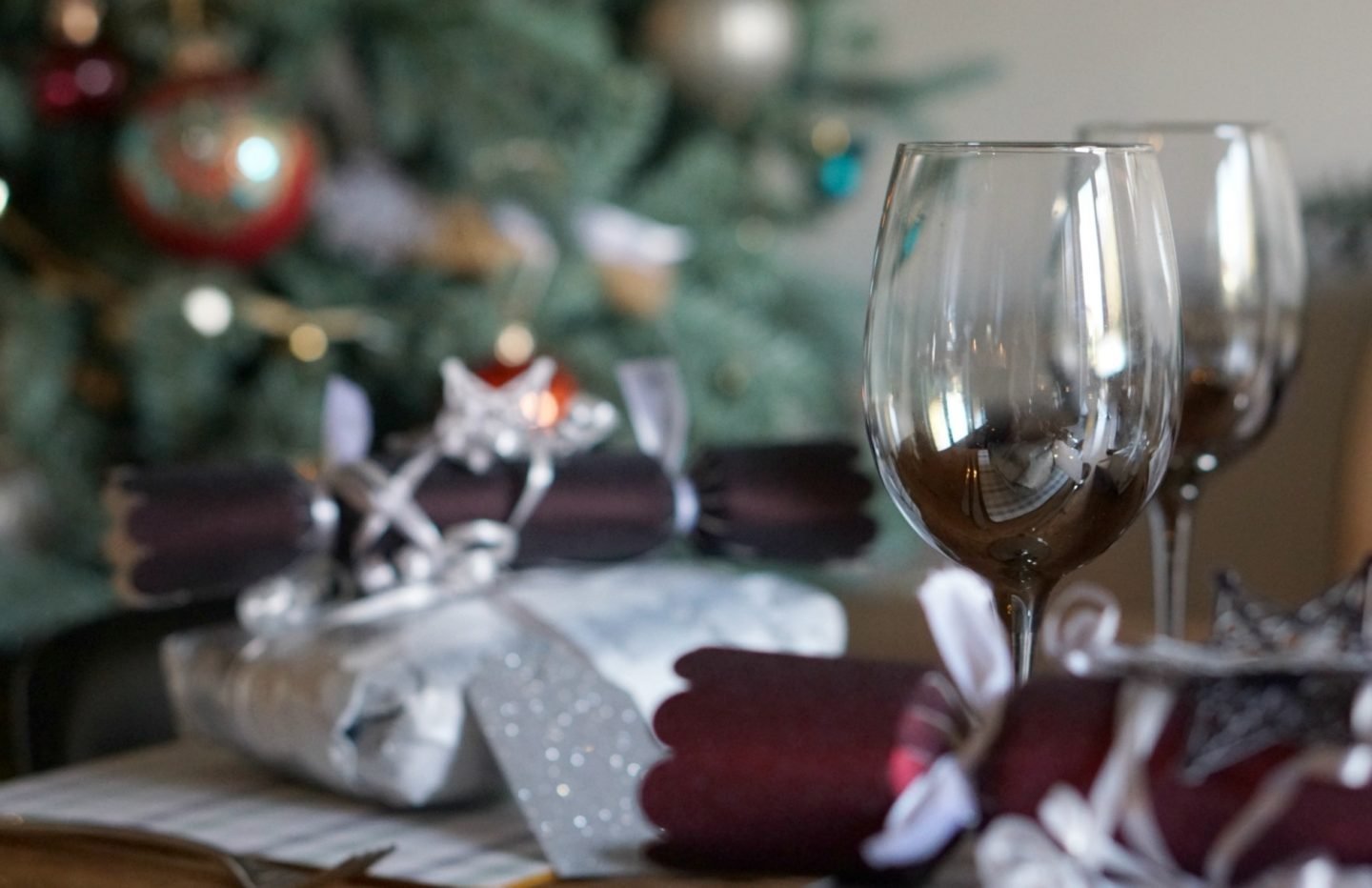 Festive Table www.extraordinarychaos.com