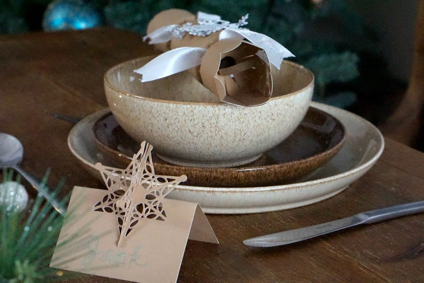 Rustic Christmas Table www.extraordinarychaos.com