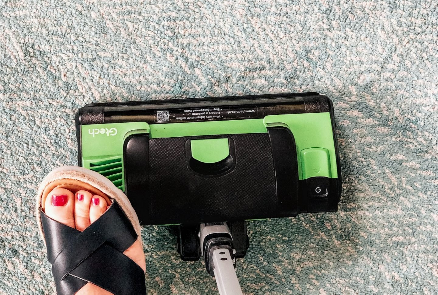 Small lightweight vacuums