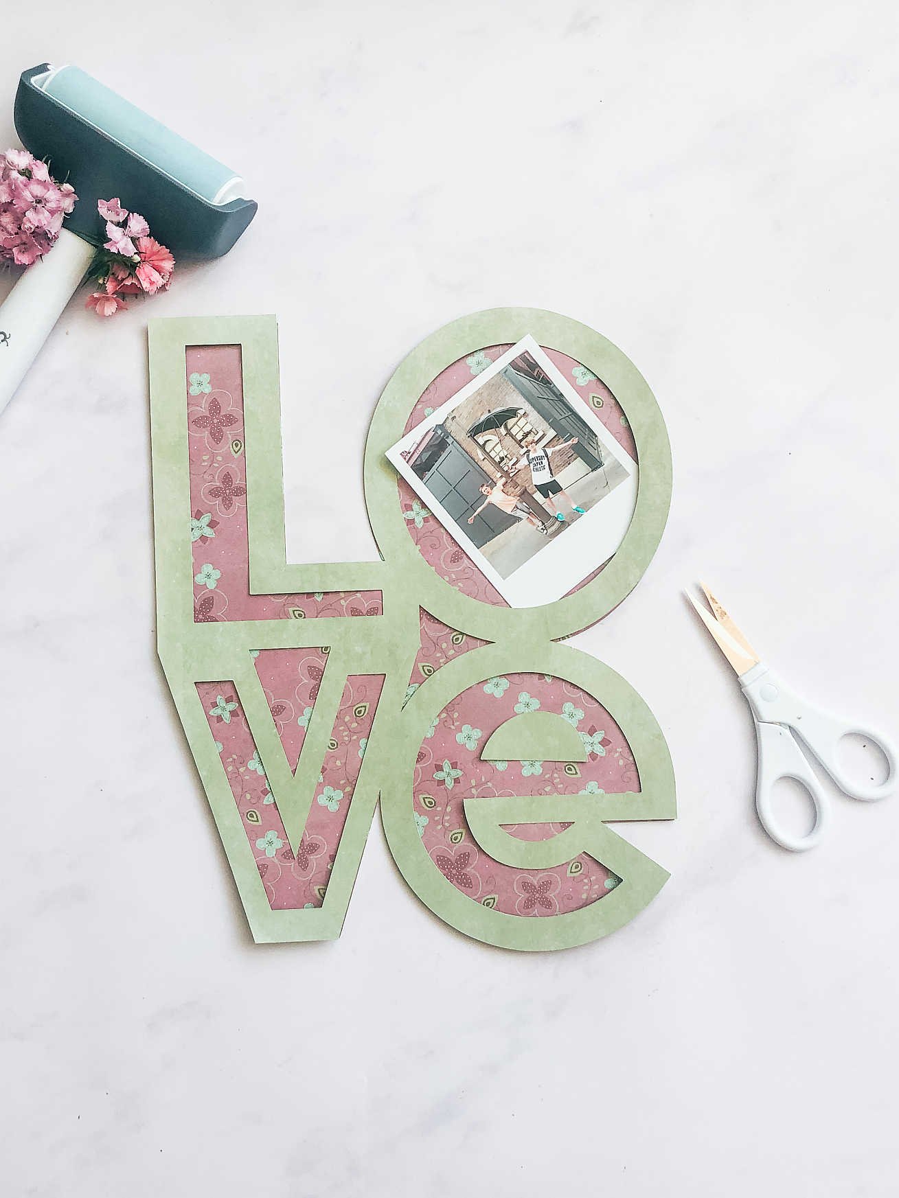 Scrapbooking digital word file
