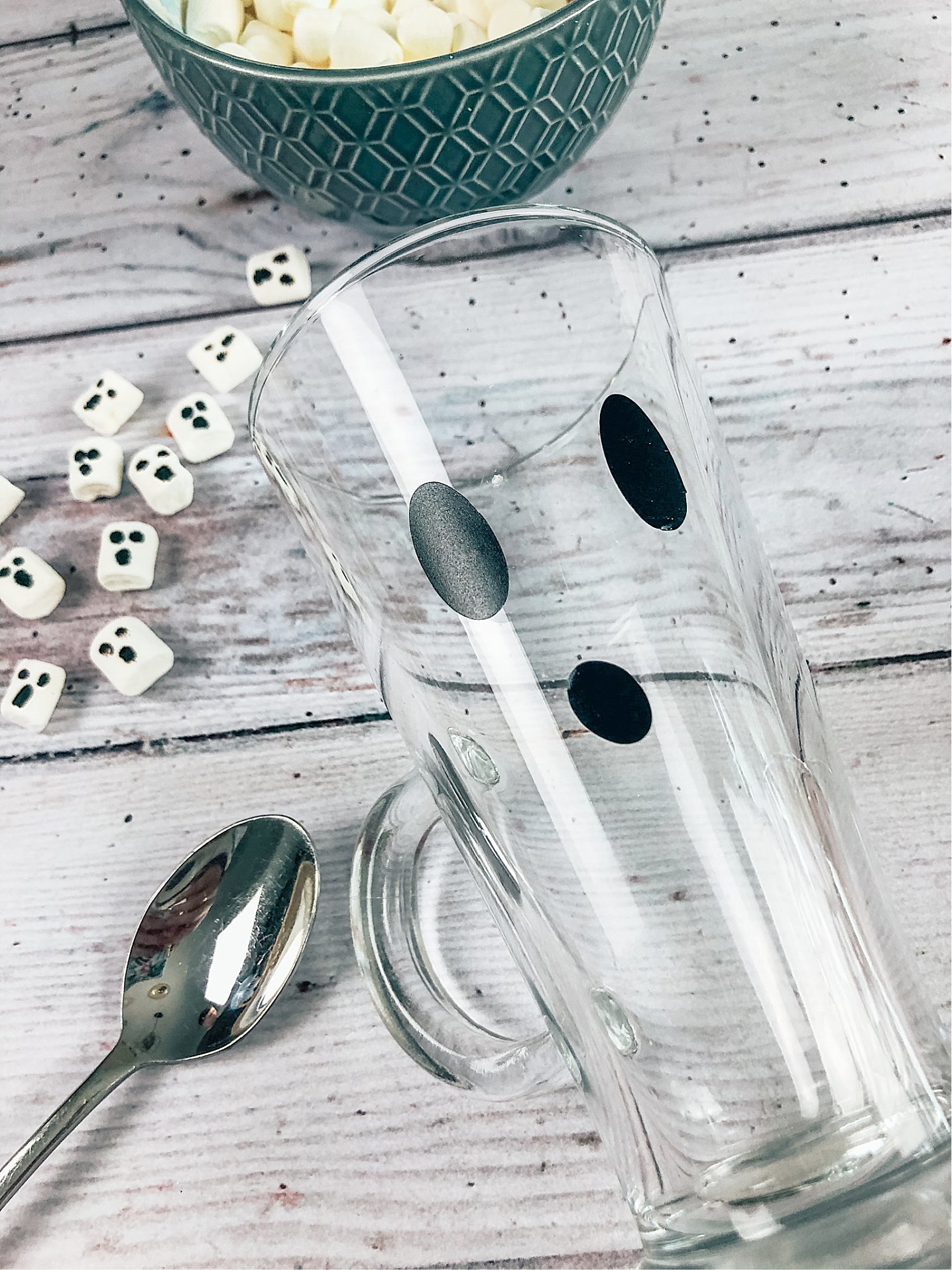 How to make a Ghost Hot Chocolate Glass