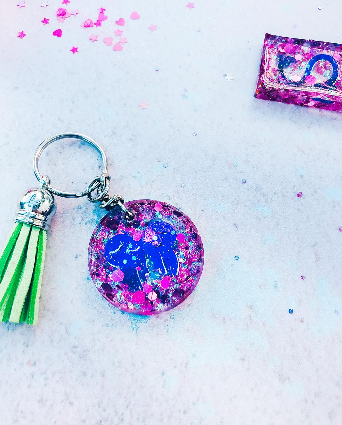 How to make a resin Mickey Mouse Halloween Key Ring