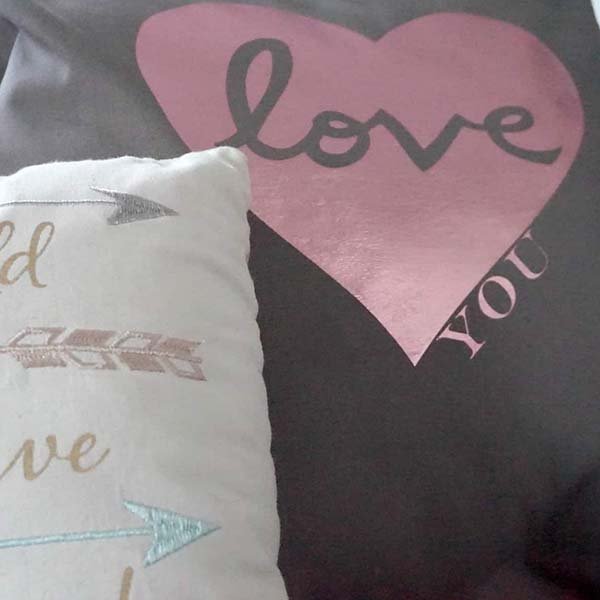 Love you cushion