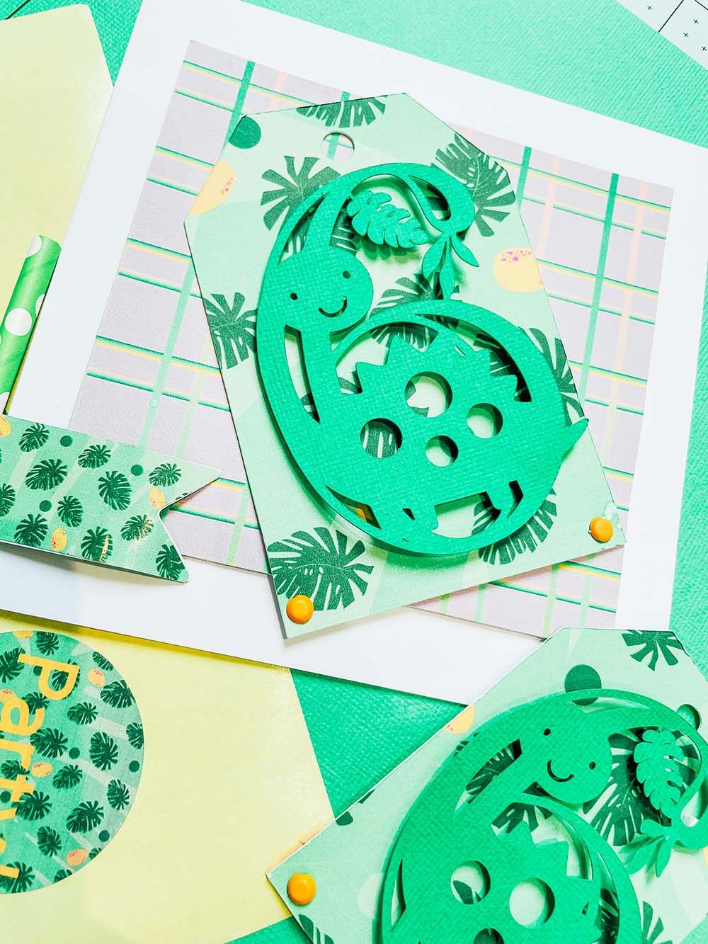 Create Dinosaur themed parties