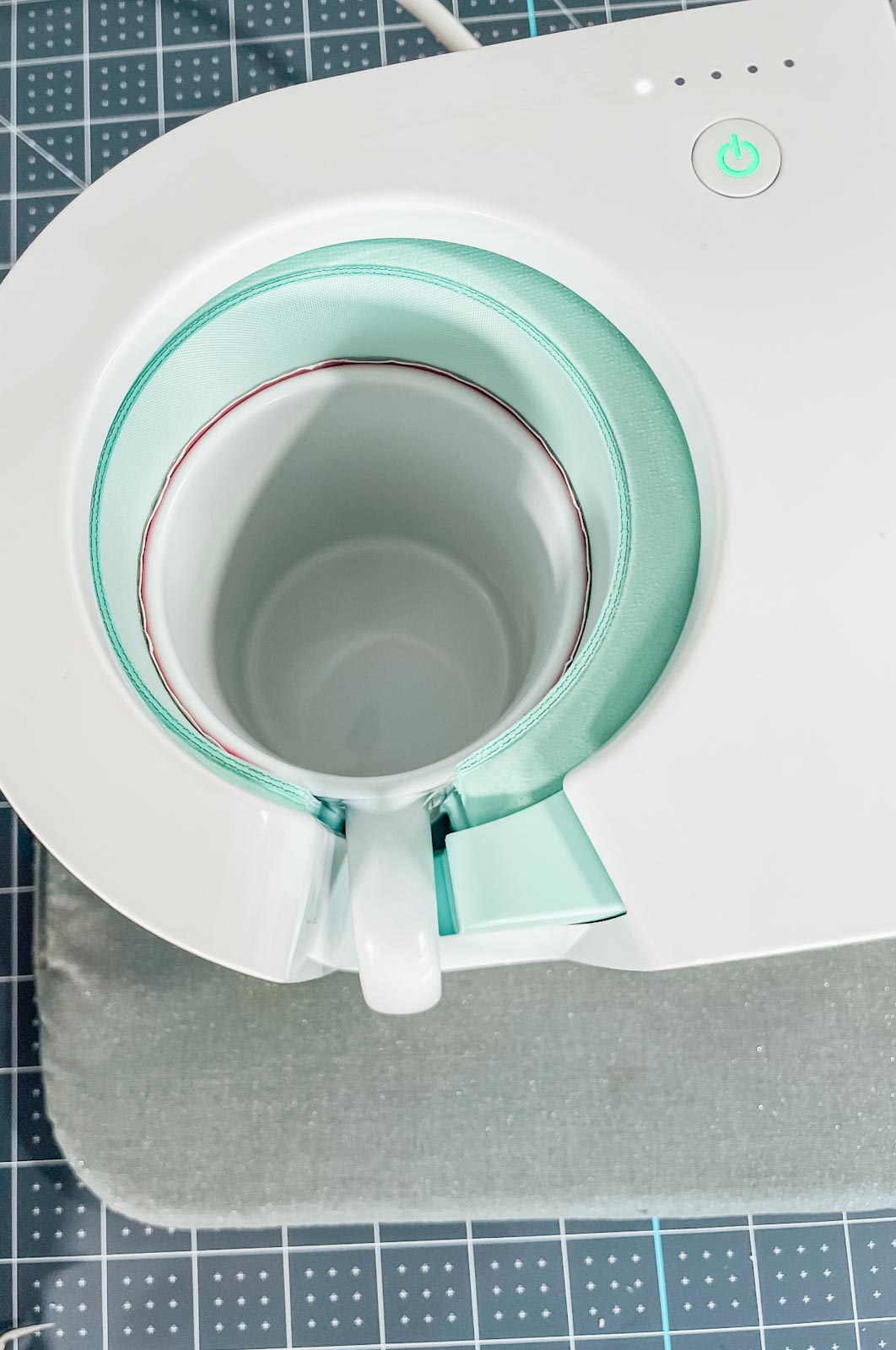 How to use the Cricut Mug Press