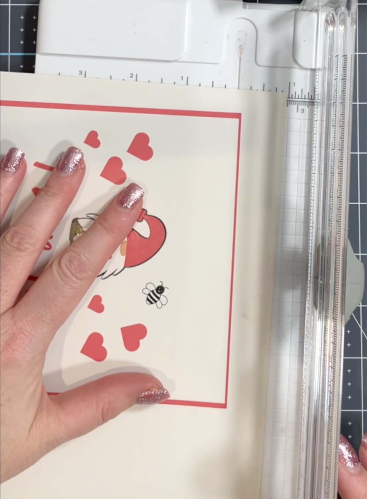 Cut your candy label with a guilotine