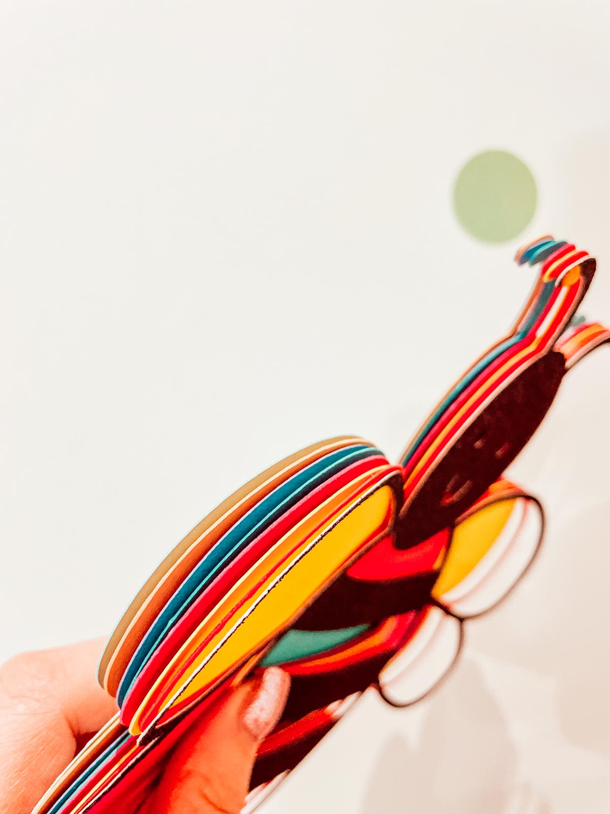 How to create a layered rainbow bumble bee