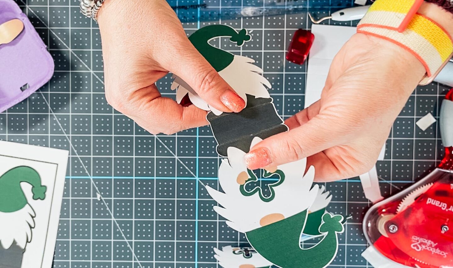 fold the base to create a W shape