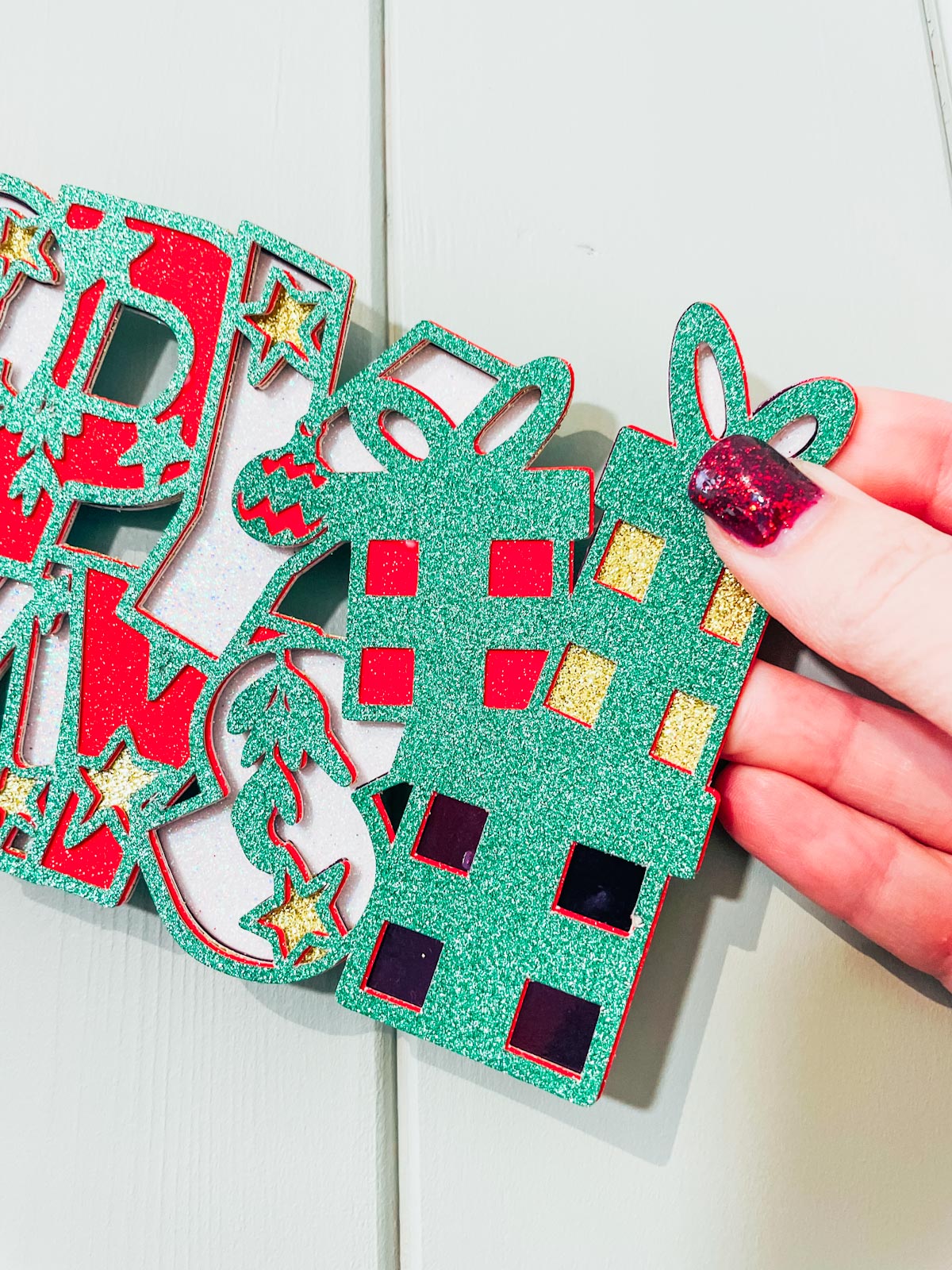 Free Happy Holidays SVG For Cricut