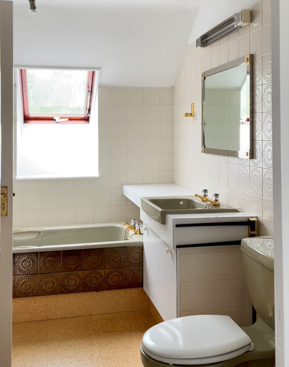 Our Dated Bathroom Before