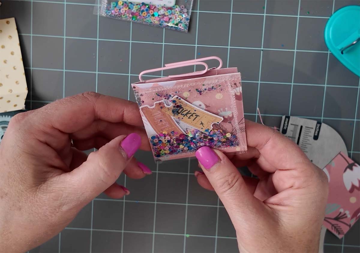 How to make a paperclip shaker pocket with the We R Memory Keepers Fuse Tool